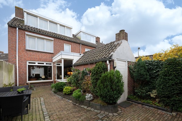 Medium property photo - Vader Vincentiusstraat 22, 4731 JP Oudenbosch